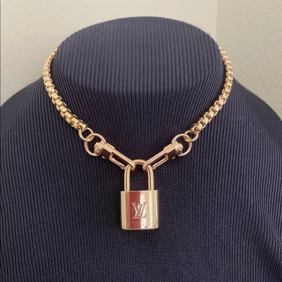 Louis Vuitton Jewelry - New Louis Vuitton Gold-Tone Lock with 16" Box Link Chain Choker Necklace